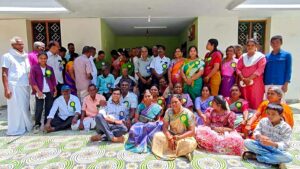 மன்னார்குடி அருகே பழைய மாணவர்கள் ஒன்று கூடல் நிகழ்ச்சி