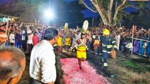 திருமருகல் அருகே திரௌபதி அம்மன் கோவிலில் தீமிதி திருவிழா