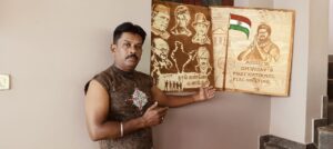 செம்மண்ணால் உருவான பிரம்மாண்ட ஓவியச் சிற்பம்- கோவை கலைஞர் யு.எம்.டி. ராஜா அசத்தல்!
