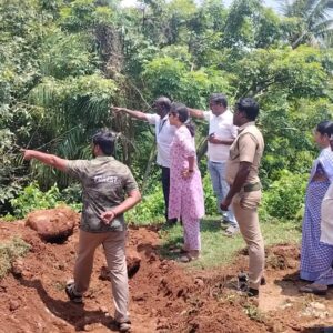 கடையநல்லூர் அருகே செயற்கை அருவிகளை அகற்றும் பணி, சார் ஆட்சியர் ஆய்வு